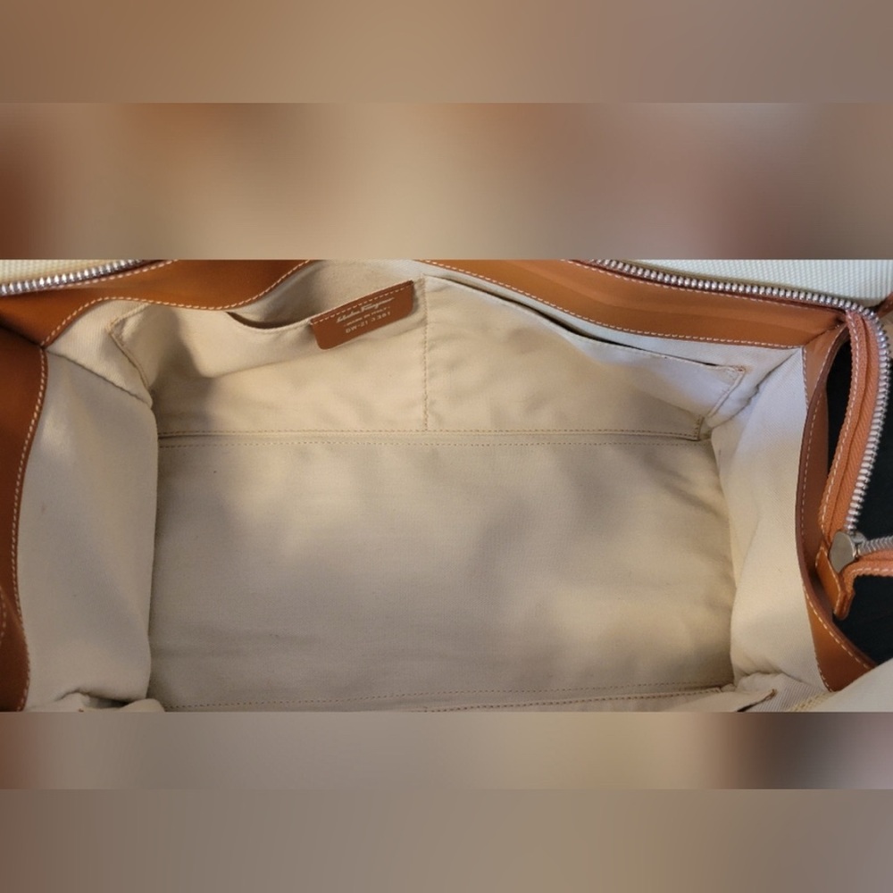 Salvatore Ferragamo Cream and Tan Tote Bag - Picture 3 of 13